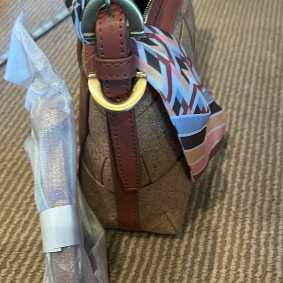 NWT ZAC POSEN zip top crossbody in cork auburn color - Picture 11 of 12